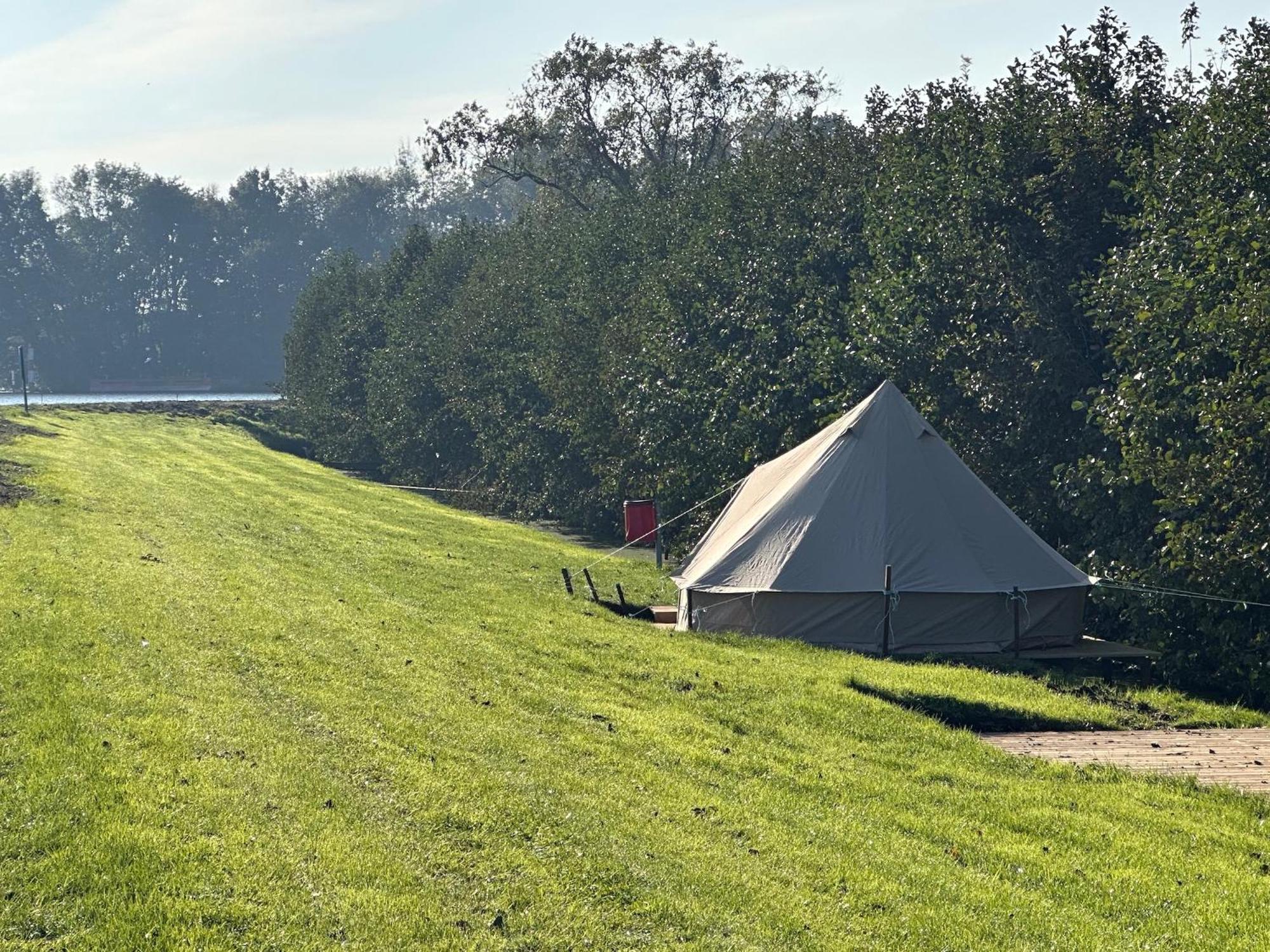 Bell Tent Warmond Ngoại thất bức ảnh